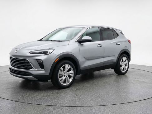 Used 2025 Buick Encore GX Preferred FWD image 3