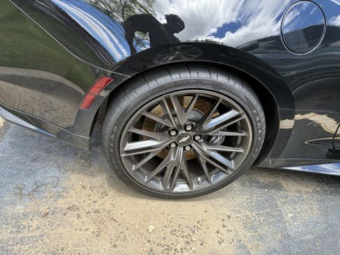 Used 2018 Chevrolet Camaro ZL1 RWD image 9