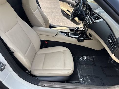 Used 2013 BMW Z4 sDrive28i RWD image 10