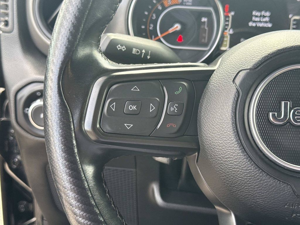 Used 2022 Jeep Wrangler Unlimited Sport AWD/4WD image 28
