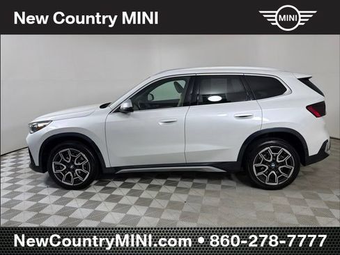 Used 2024 BMW X1 xDrive28i w/ Convenience Package AWD/4WD image 4