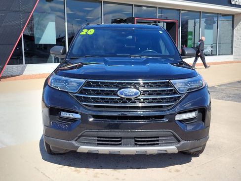 Used 2020 Ford Explorer XLT w/ Equipment Group 202A image 11