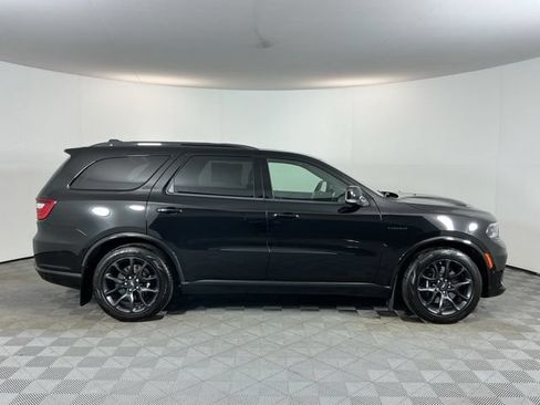 Used 2022 Dodge Durango R/T w/ Tow 'N Go Group AWD/4WD image 4