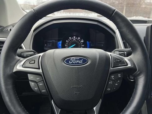 Certified 2022 Ford Edge SEL w/ Convenience Package image 20
