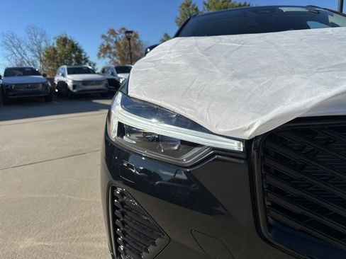 New 2026 Volvo XC60 B5 Ultra w/ Protection Package Premier image 10