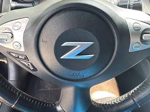 Used 2019 Nissan 370Z Touring Sport image 18