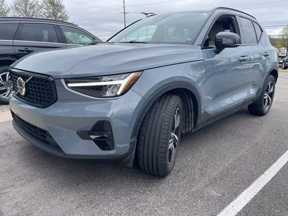 Used 2023 Volvo XC40 B5 Plus w/ Climate Package
