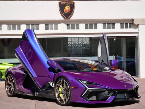 Used 2025 Lamborghini Revuelto AWD/4WD image 17