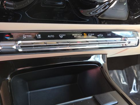 Used 2025 Mercedes-Benz CLA 250 image 16