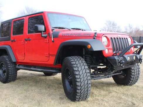 Used 2015 Jeep Wrangler Unlimited Sport w/ Connectivity Group image 7