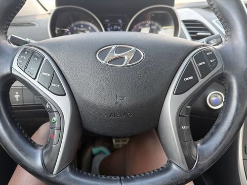 Used 2015 Hyundai Elantra Sport FWD image 17