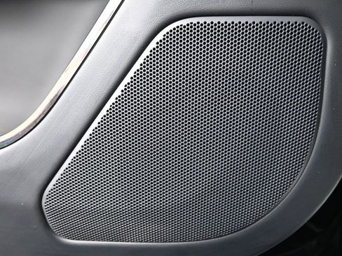 Used 2023 Land Rover Range Rover Sport SE Dynamic image 16