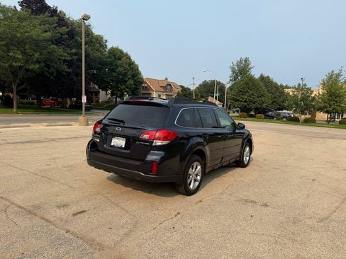 Used 2013 Subaru Outback 2.5i Limited w/ Moonroof Pkg AWD/4WD image 7