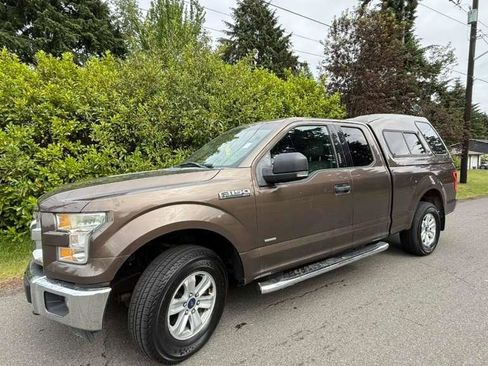 Used 2015 Ford F150 XLT w/ Equipment Group 301A Mid AWD/4WD image 15