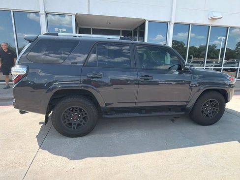 Used 2024 Toyota 4Runner SR5 Premium w/ Moonroof Package RWD image 3