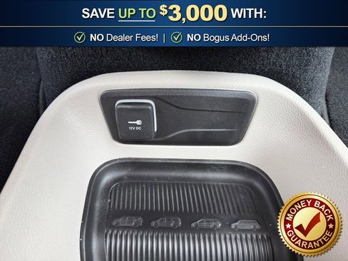 Used 2024 Chrysler Pacifica Touring-L AWD/4WD image 29