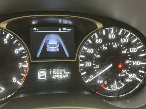 Used 2015 Nissan Pathfinder S FWD image 16
