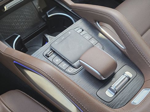 Certified 2025 Mercedes-Benz GLS 450 4MATIC image 20