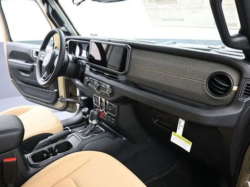 New 2026 Jeep Gladiator Willys AWD/4WD image 23