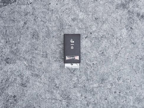 Used 2025 Ferrari SF90 Spider AWD/4WD image 74