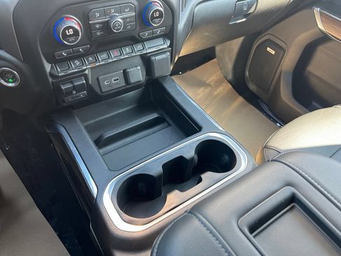 Used 2020 Chevrolet Silverado 1500 LT Trail Boss AWD/4WD image 21