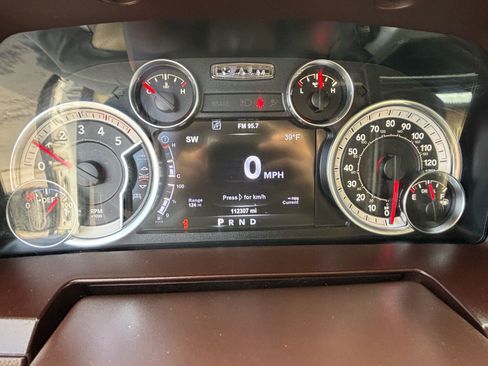 Used 2017 RAM 3500 Laramie AWD/4WD image 16