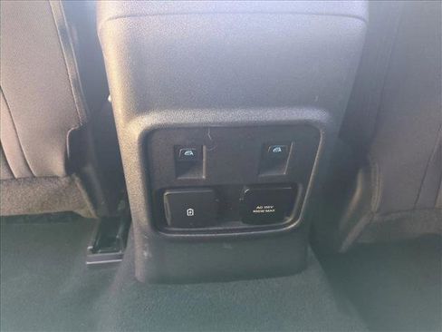 Used 2022 Ford Bronco Wildtrak AWD/4WD image 18
