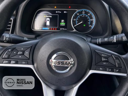 Used 2022 Nissan Leaf S FWD image 5