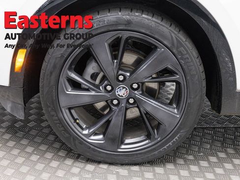 Used 2023 Buick Envision Essence w/ Sport Touring Package FWD image 33