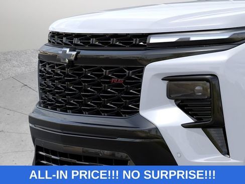 New 2027 Chevrolet Traverse RS FWD image 23