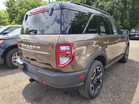 Used 2022 Ford Bronco Sport Outer Banks w/ Tech Package AWD/4WD image 4