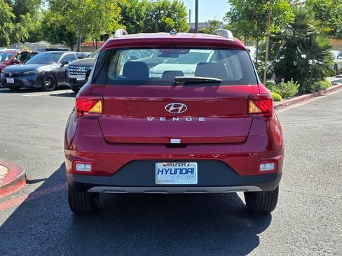New 2025 Hyundai Venue SEL image 6