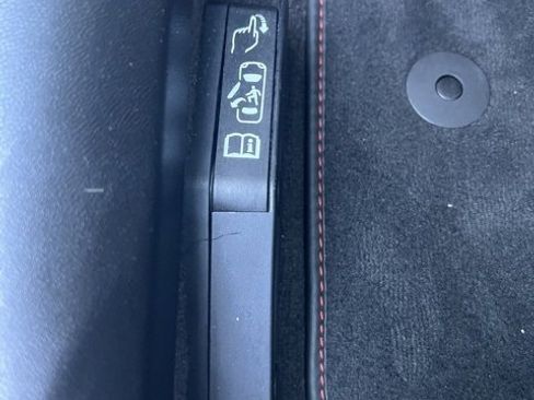 Used 2023 Chevrolet Corvette Stingray Premium Cpe image 48