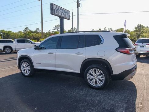 Used 2024 GMC Acadia Elevation w/ Luxury Package AWD/4WD image 6