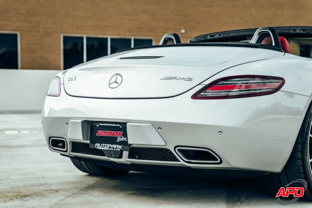 Used 2012 Mercedes-Benz SLS AMG Roadster image 52