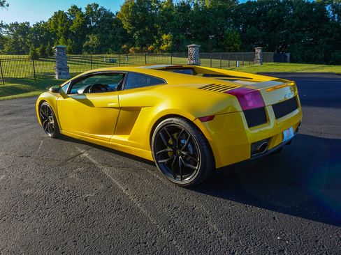 Used 2005 Lamborghini Gallardo image 9