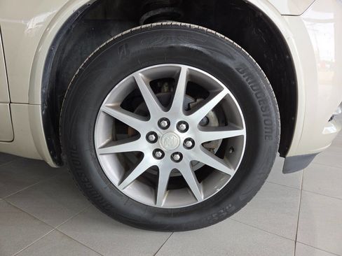 Used 2015 Buick Enclave Leather FWD image 9