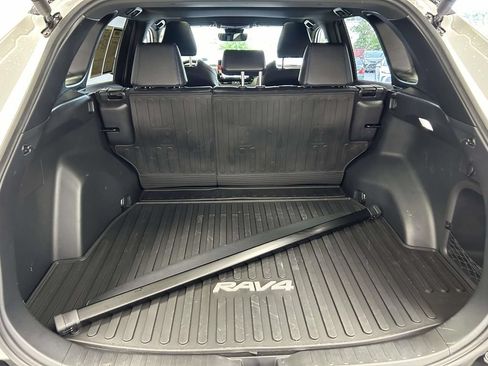 Used 2025 Toyota RAV4 XSE AWD/4WD image 13