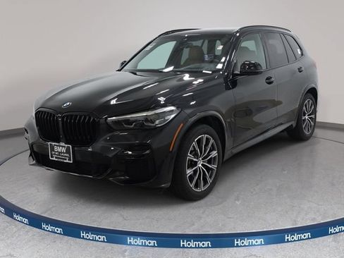 Used 2022 BMW X5 xDrive40i w/ M Sport Package AWD/4WD image 1