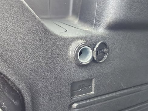 Used 2024 Jeep Wrangler Sport S image 27