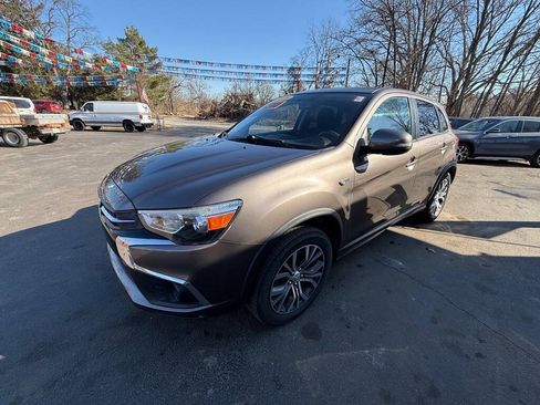 Used 2018 Mitsubishi Outlander Sport ES FWD image 4
