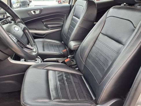 Used 2020 Ford EcoSport Titanium FWD image 3