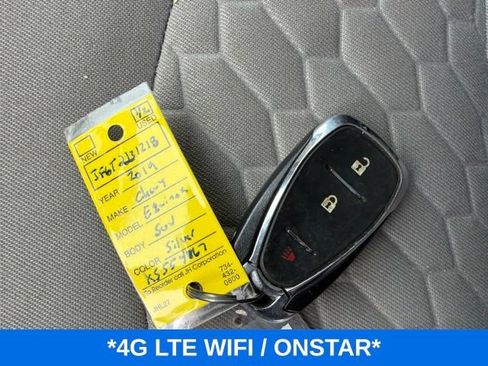 Used 2019 Chevrolet Equinox LS w/ LS Convenience Package AWD/4WD image 8