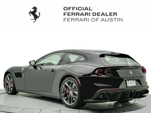 Used 2020 Ferrari GTC4Lusso T RWD image 5