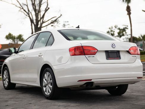 Used 2013 Volkswagen Jetta SE FWD image 9