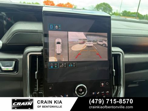 Used 2026 GMC Yukon Denali w/ Sun & Power Step Package AWD/4WD image 14