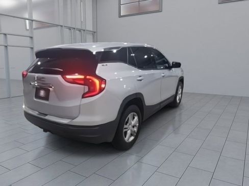Used 2018 GMC Terrain SLE FWD image 8