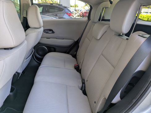 Used 2017 Honda HR-V EX image 18