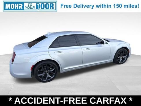 Used 2021 Chrysler 300 S RWD image 7