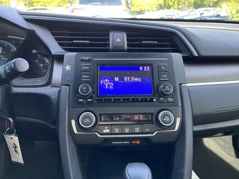 Used 2020 Honda Civic LX image 6
